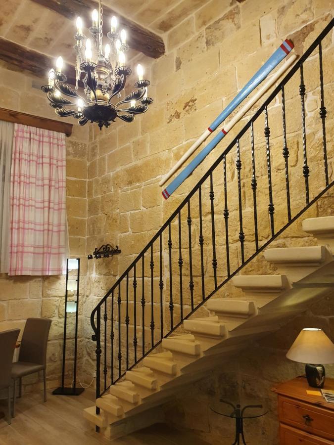 B&S Accommodation Renovated 18 Century House Of Character In Hal Ghaxiak Buitenkant foto